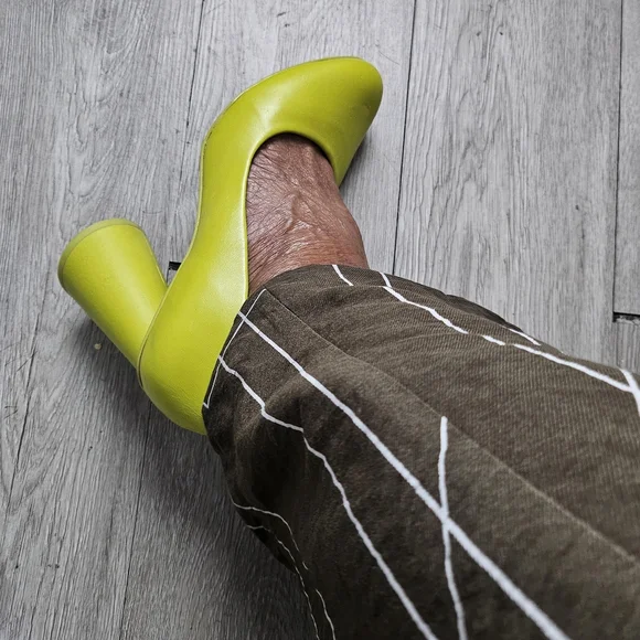 Lime Green Women's Heels - Picture 2 of 6